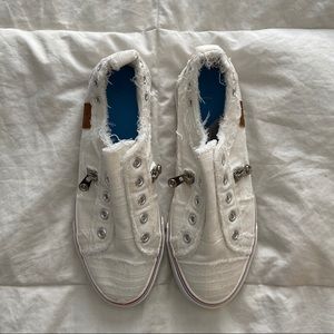 Women’s Slip-on Sneakers